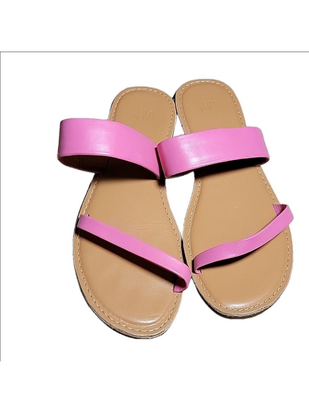 GAP Two Strap Standout Pink Size 9 EUC
